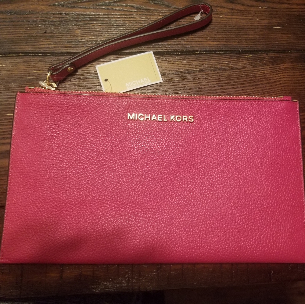 Michael kors large zip clutch nwt
